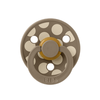 STUDIO Colour Pacifier Polka - Dark Oak/Vanilla