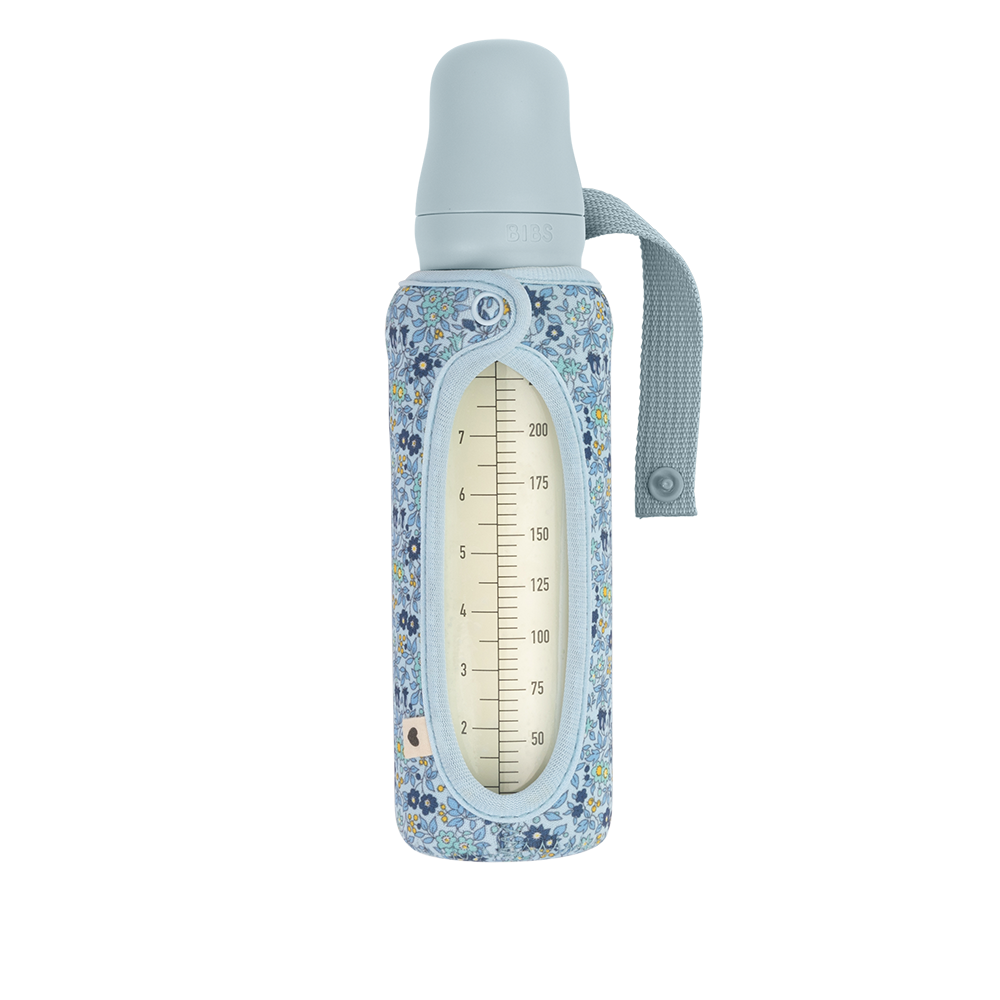 BIBS x LIBERTY Baby Bottle Sleeve Large - Chamomile Lawn Baby Blue